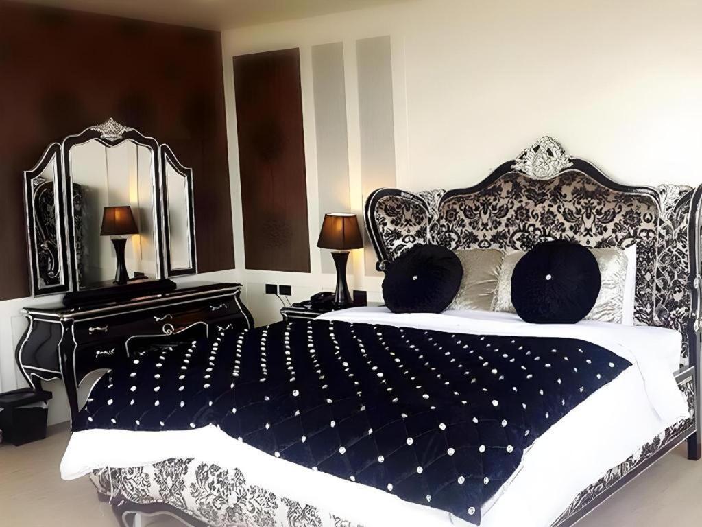Alvarez Hotel Buriram Luaran gambar