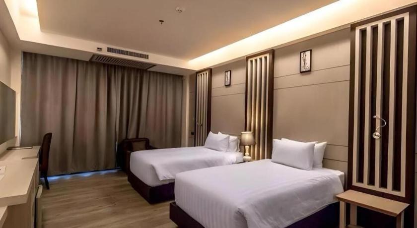 Alvarez Hotel Buriram Luaran gambar