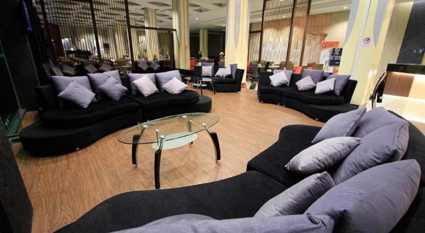 Alvarez Hotel Buriram Luaran gambar