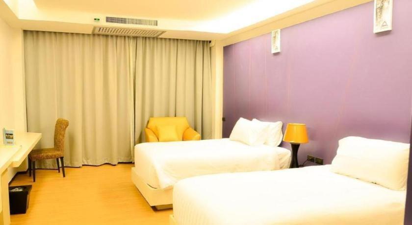 Alvarez Hotel Buriram Luaran gambar