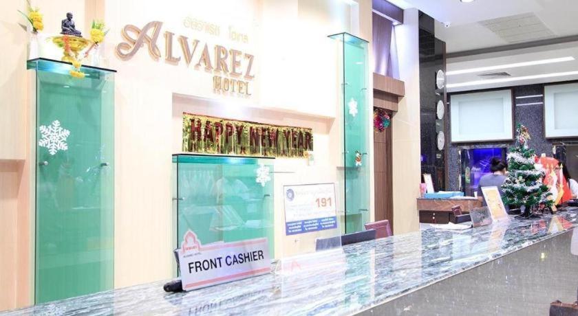 Alvarez Hotel Buriram Luaran gambar