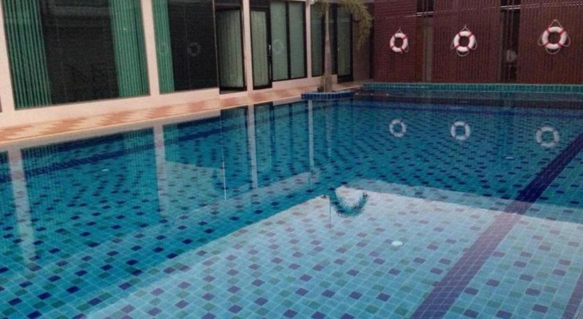 Alvarez Hotel Buriram Luaran gambar