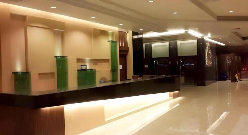 Alvarez Hotel Buriram Luaran gambar