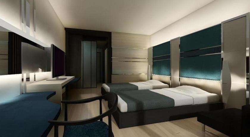Alvarez Hotel Buriram Luaran gambar